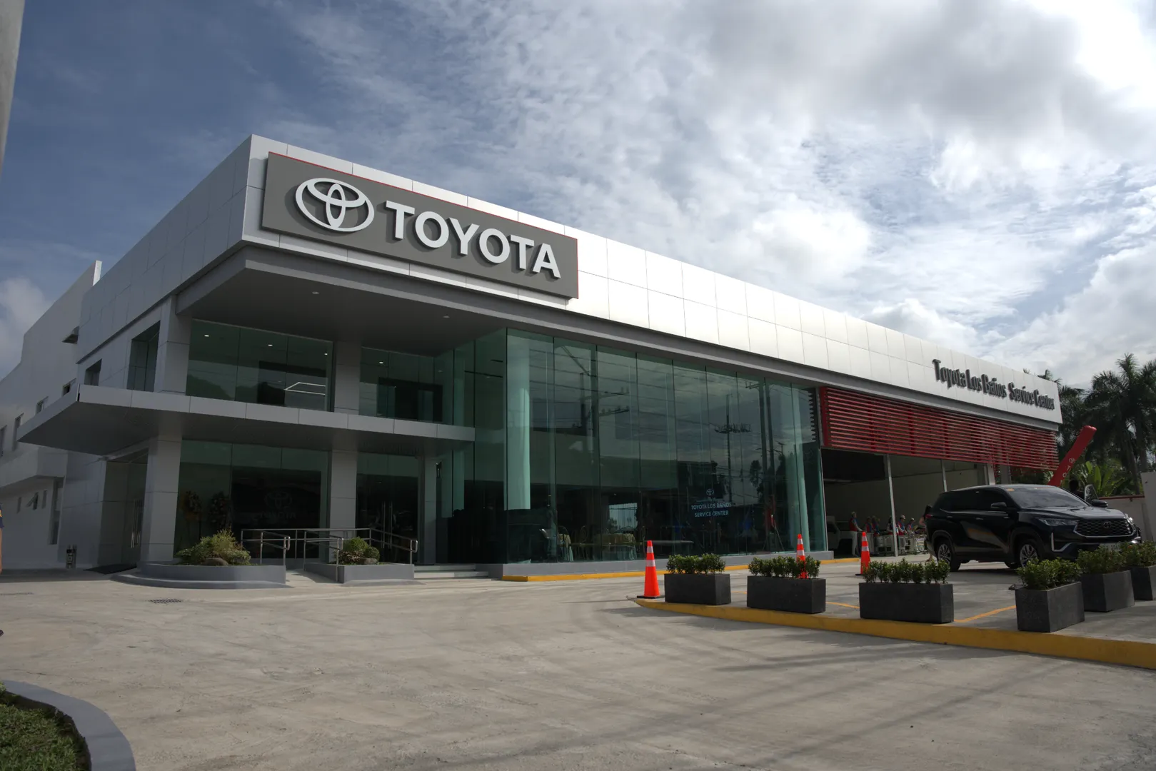 Toyota Expands Aftersales Network with First Standalone Service Center in CALABARZON