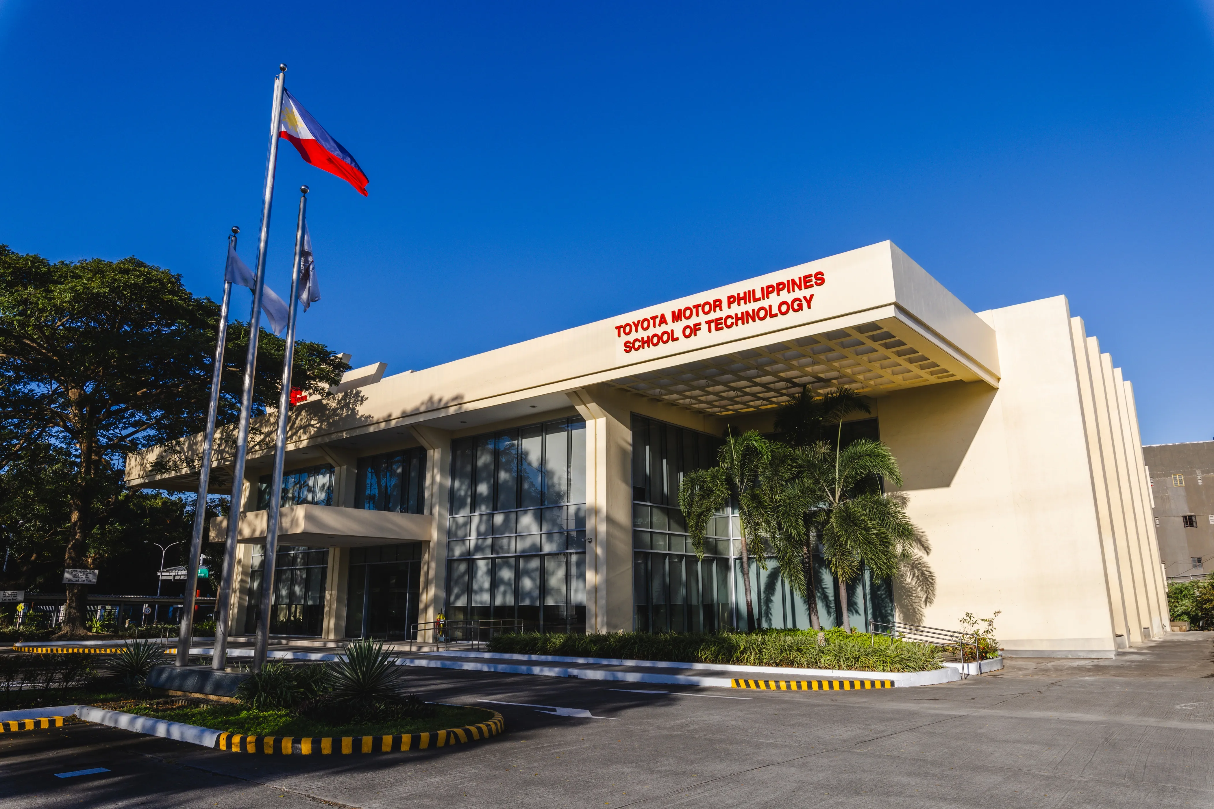 TOYOTA MOTOR PHILIPPINES SCHOOL OF TECHNOLOGY